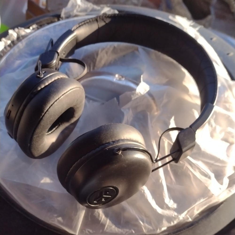 JLAB Studio Pro Black Wireless Headphones NWOT